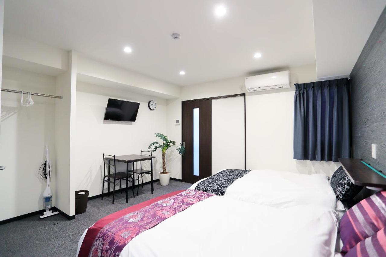 Appartamento Gate80 Shinsaibashi West Ⅱ Osaka Esterno foto